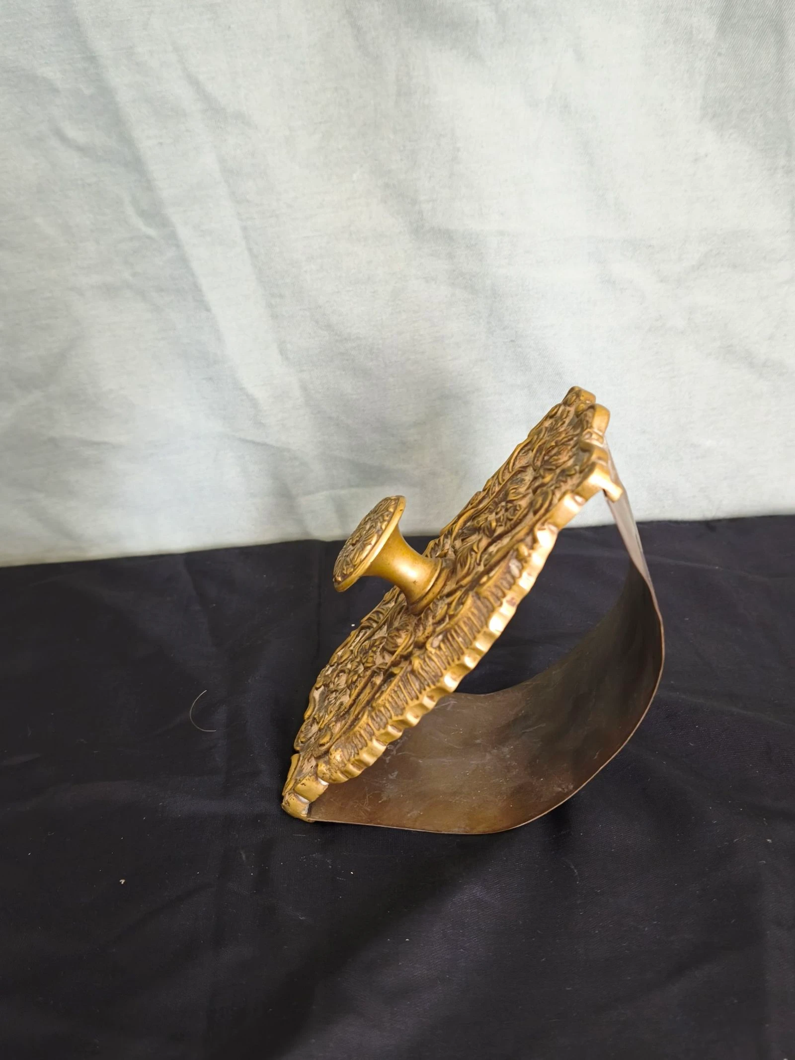 Zeer antieke bronzen drukknooppers – photo 3